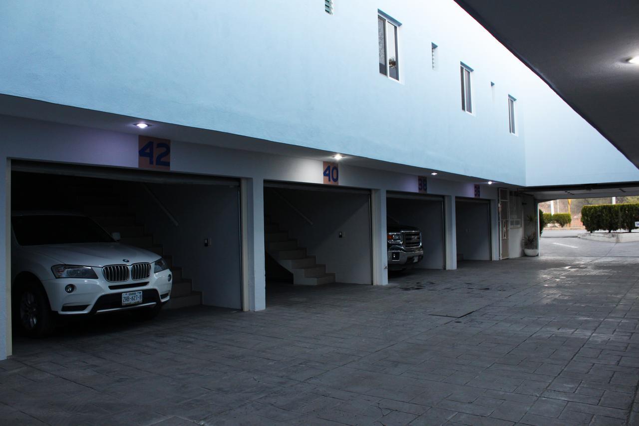 Cobo'S Auto Motel Tlaltenago Tlaltenango de Sanchez Roman Exterior foto